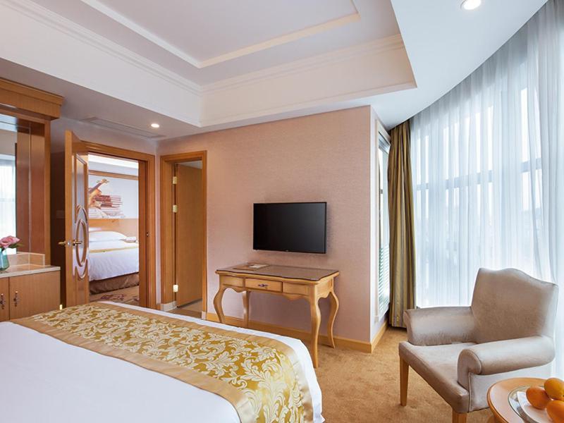 Vienna Hotel Guangdong Zhongshan Nanlang Екстер'єр фото