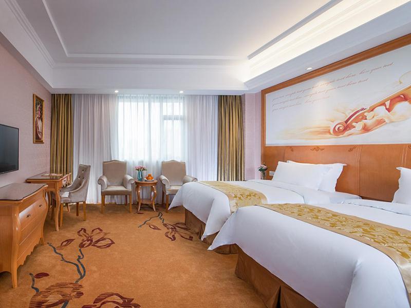 Vienna Hotel Guangdong Zhongshan Nanlang Екстер'єр фото